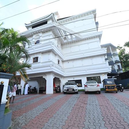 Hotel Sky Park Mattanur Exterior foto